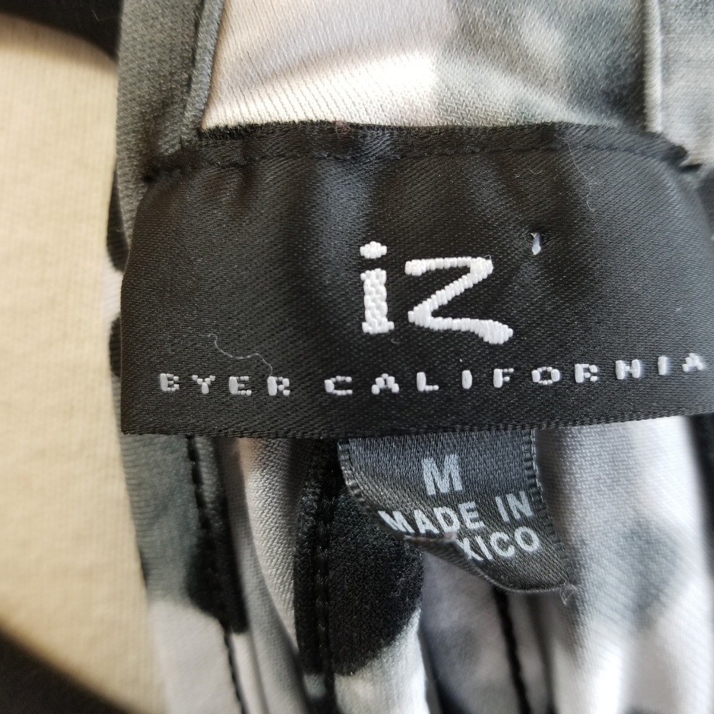 iz Byer California Sleeveless Black, White & Gray - Picture 6 of 8